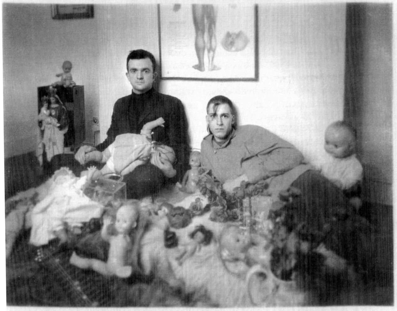 Coil a découvert un singe à Naples, qui l'eut cru ? 