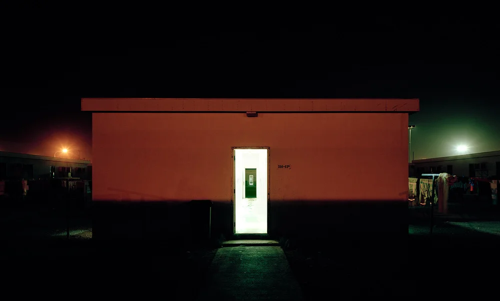 Les yeux ouverts dans les villes fermées de Gregor Sailer