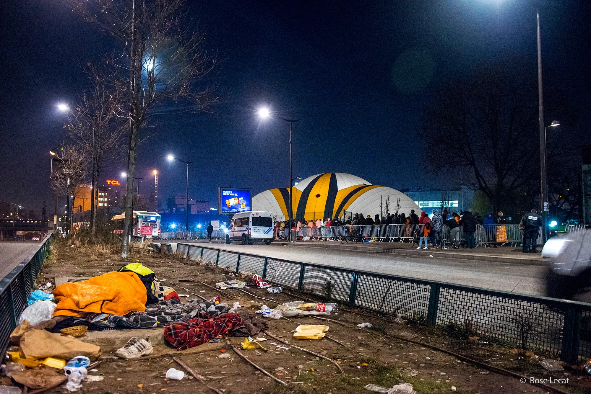 Migrants dans la rue à Paris : le harcèlement et les violences policières doivent cesser, par MSF