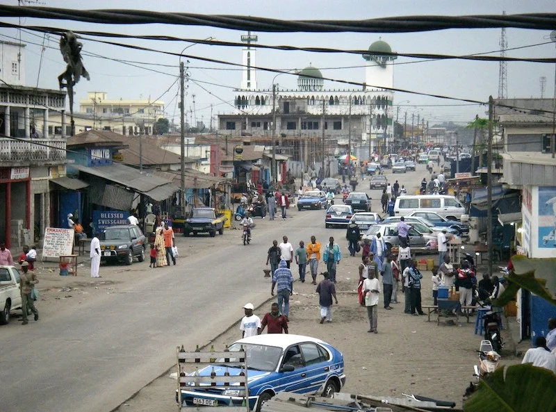 La vengeance d'une enfance bafouée avec Petit Piment