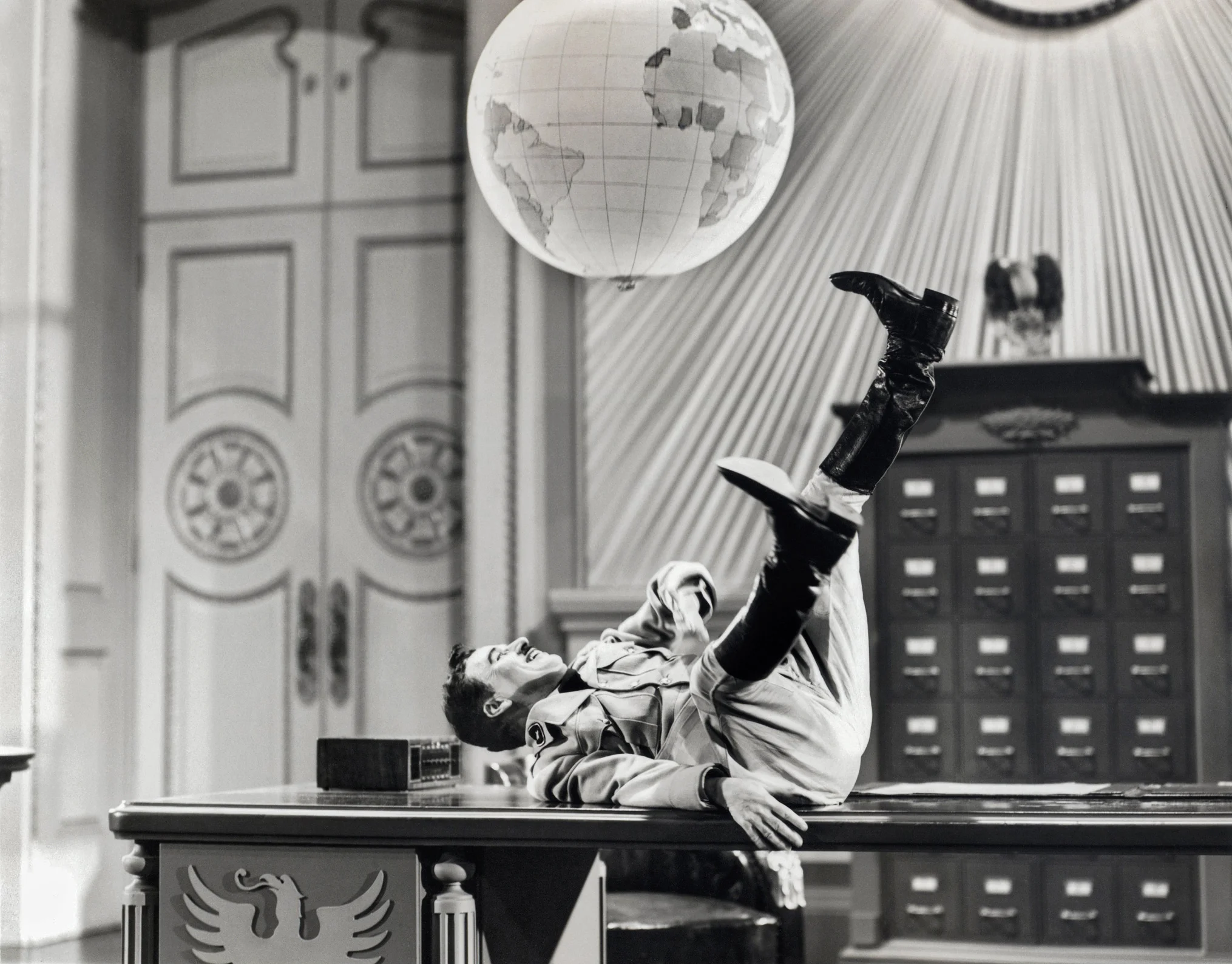 Discours jubilatoires pour démonter la parole des puissants