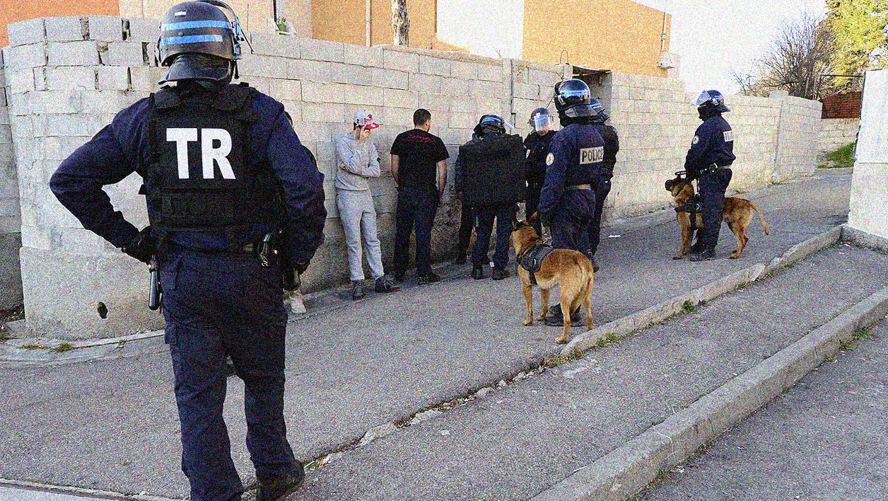 Police et quartiers populaires : l'état d'exception permanent