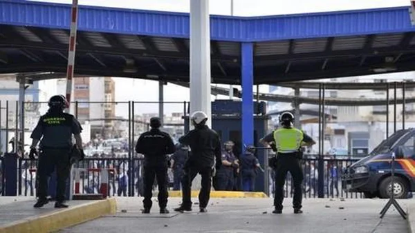 Théâtre des entichés : le droit d'asile, ça trump énormément