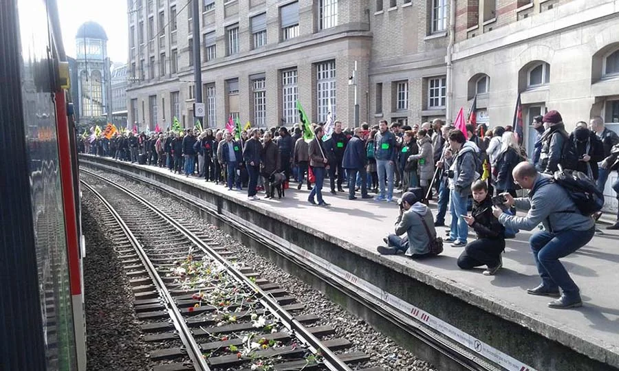 Suicides à la SNCF : la direction invoque l'effet Werther. Nous y voyons plutôt l'effet de la répression.