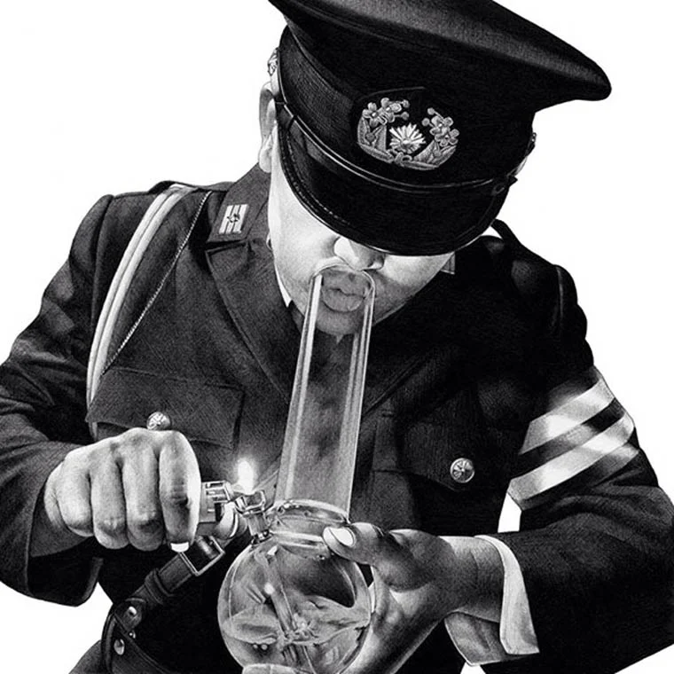 Shohei Otomo - le fils du créateur d'Akira offre un regard décalé sur Tokyo et le Japon en s’amusant avec le classique adage entre tradition et modernité. Il dévoile un regard explosif sur la culture nippone à travers des créations en noir et blanc …