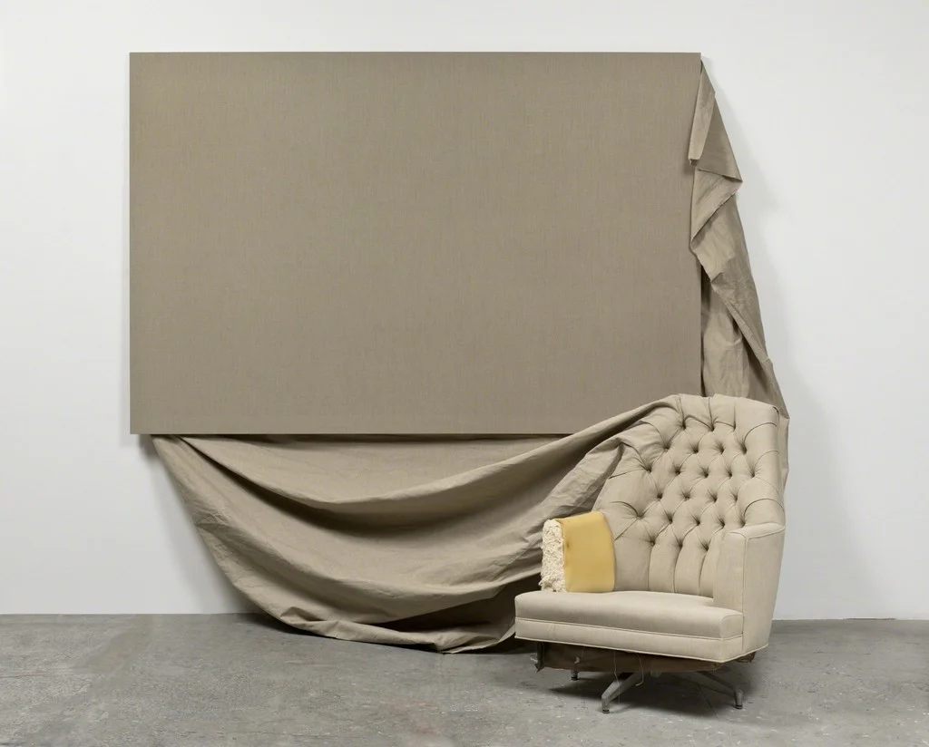 Analia Saban questionne la peinture en détricotant la matière 