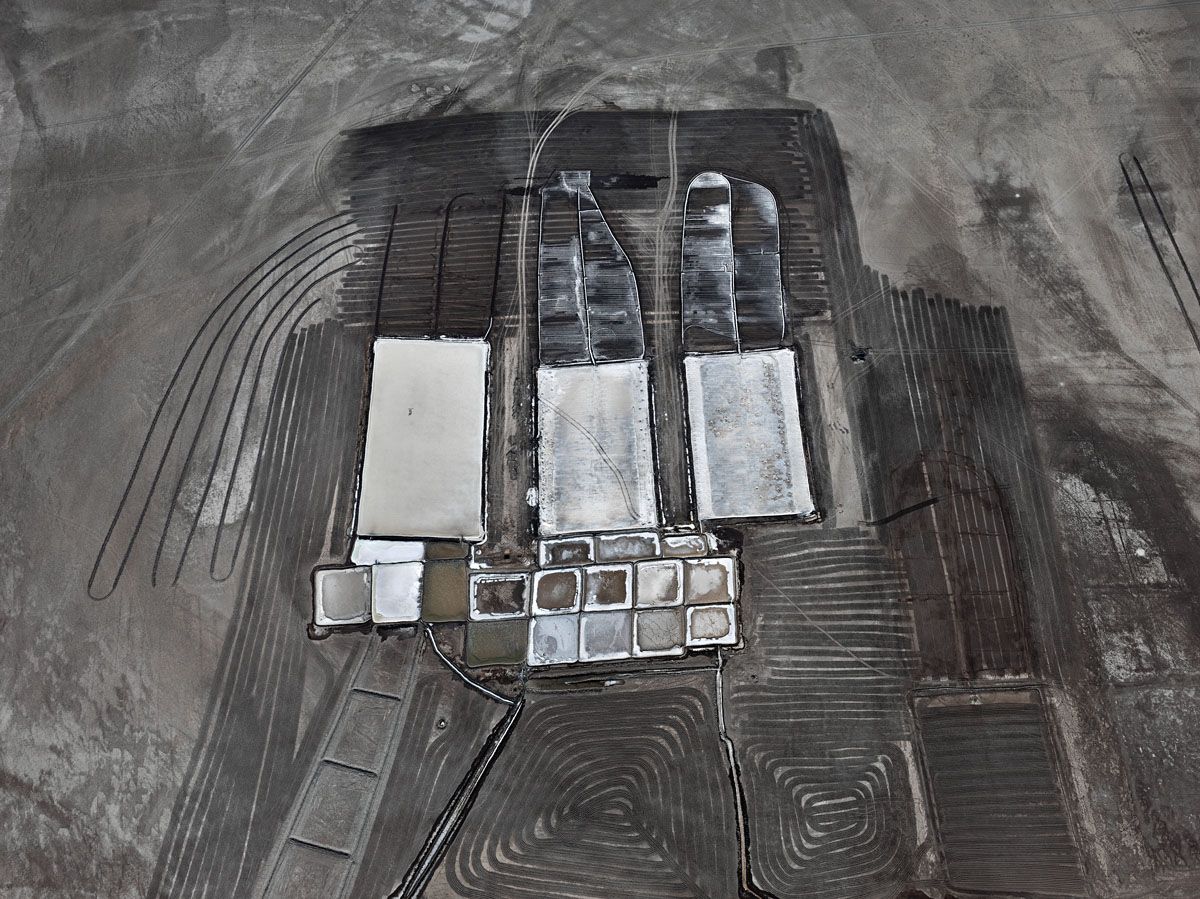 Salt Pan #29. Little Rann of Kutch, Gujarat, India, 2016. © Edward Burtynsky