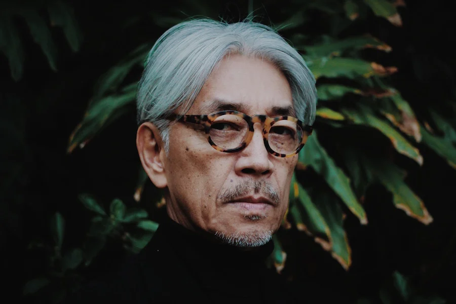 Somptueux ASYNC de Ryuichi Sakamoto
