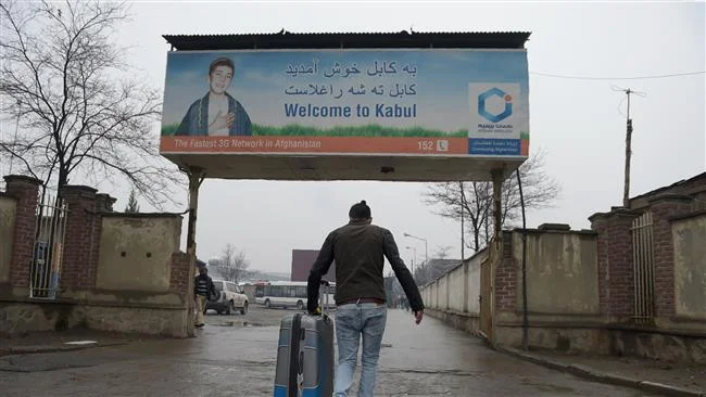 24 janvier 2017 : Un afghan expulsé d'Allemagne arrive à l'aéroport international de Kabul (AFP)