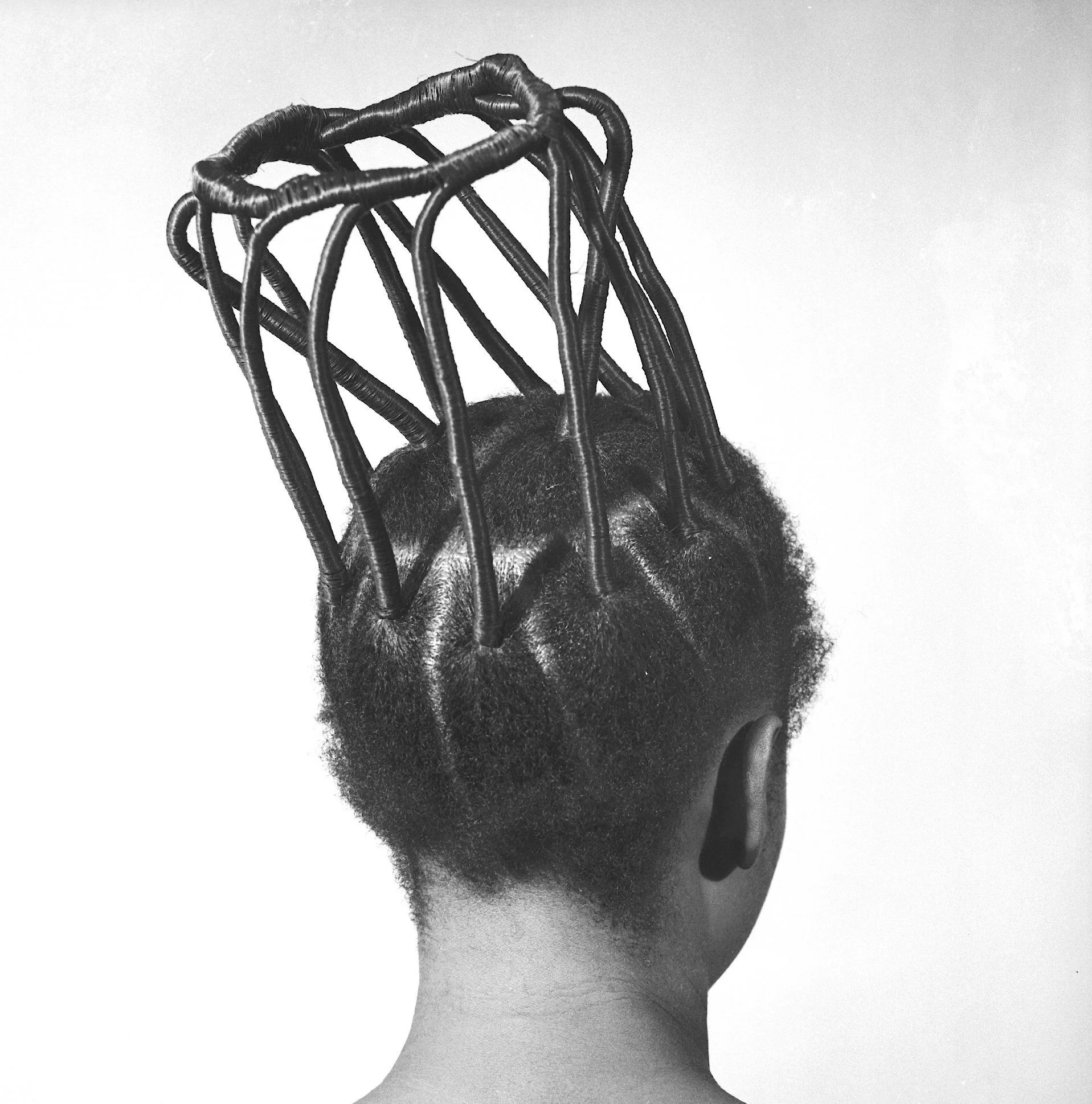 © J.D. ‘Okhai Ojeikere , courtesy of Gallery Fifty One