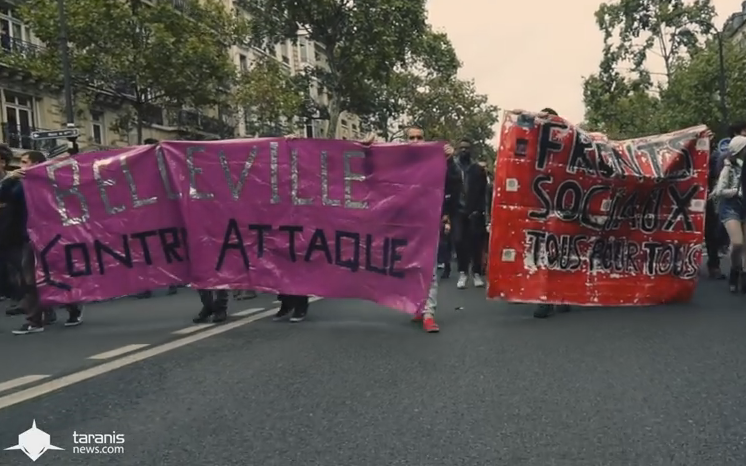 La banderole "fronts sociaux" au début de la manifestation, côté place de la République.