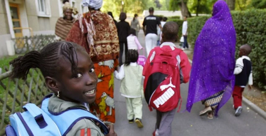 Le front de mères ouvre une brèche pour les parents des quartiers populaires