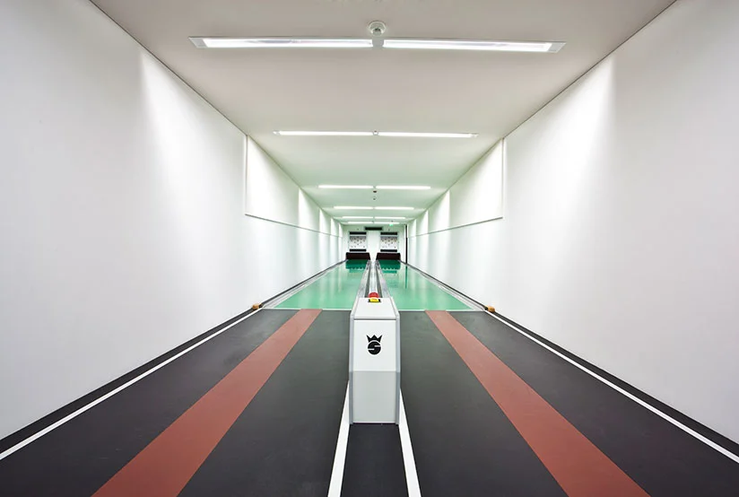 un-demi-siecle-de-pistes-de-bowling-allemandes-par-Robert-Gotzfried-6.jpg