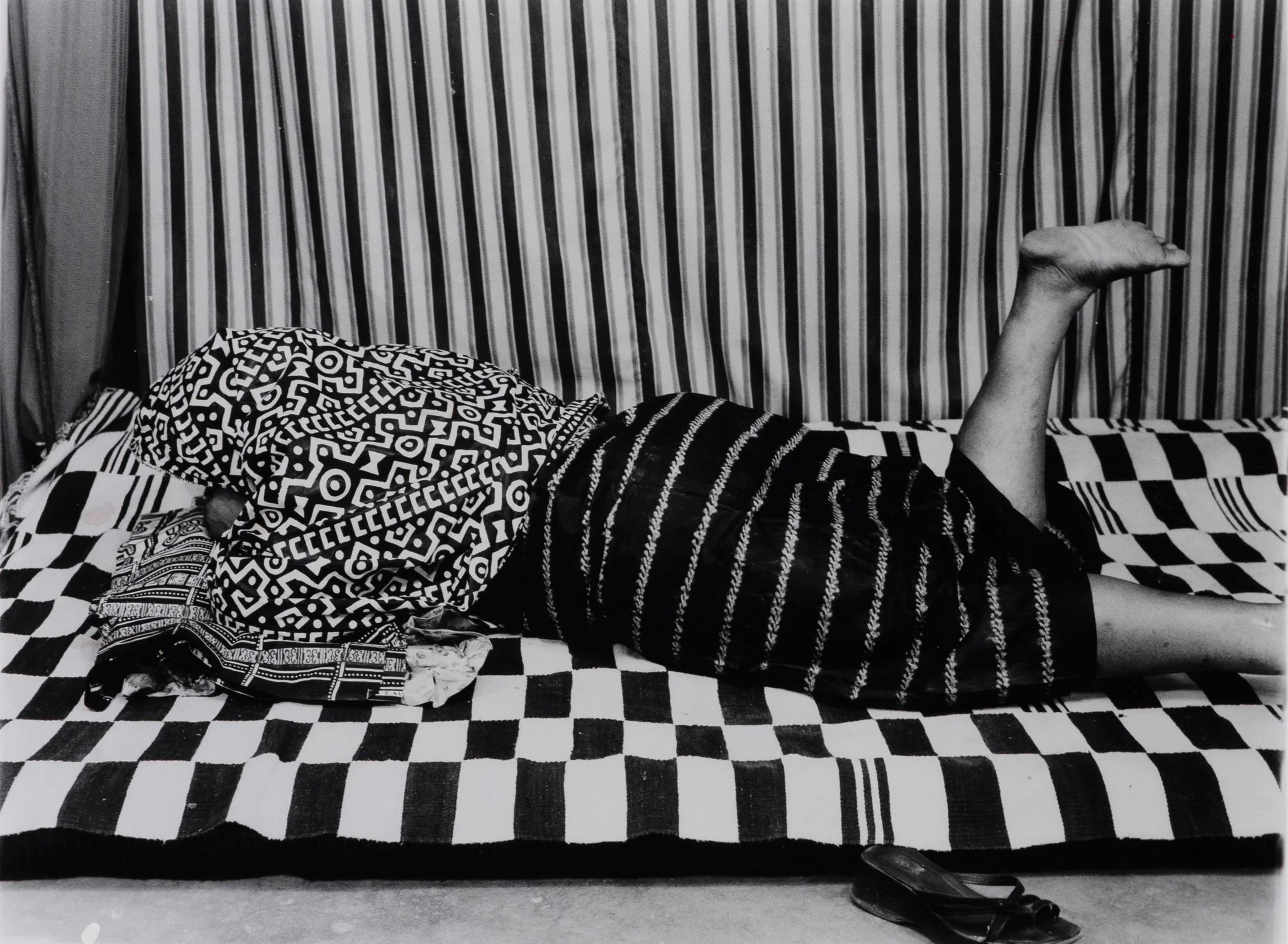 Vues de dos — Juin. 2003-4.Courtesy of Malick Sidibé and Jack Shainman Gallery