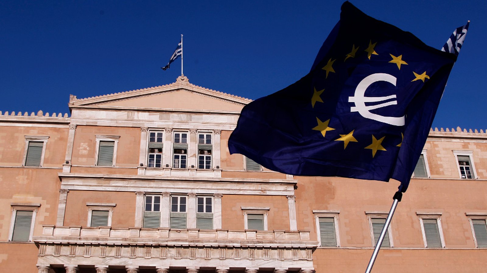 Les fonds vautours volent aussi sur l'Europe. L'exemple de la Grèce, par Anouk Renaud