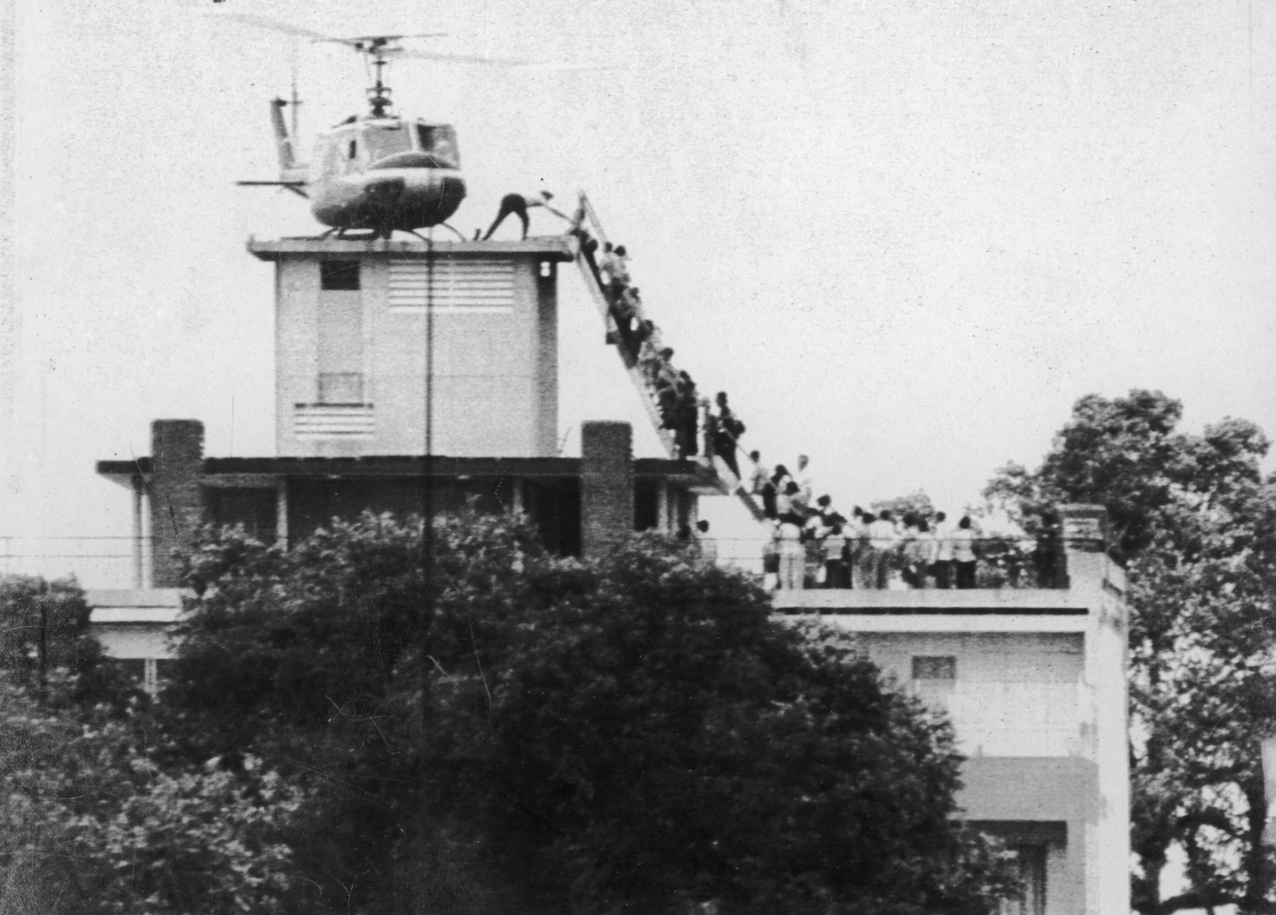 Viet Thanh Nguyen : le Sud-Vietnam de 1975 avec ses taupes et ses espions au bord de la chute  