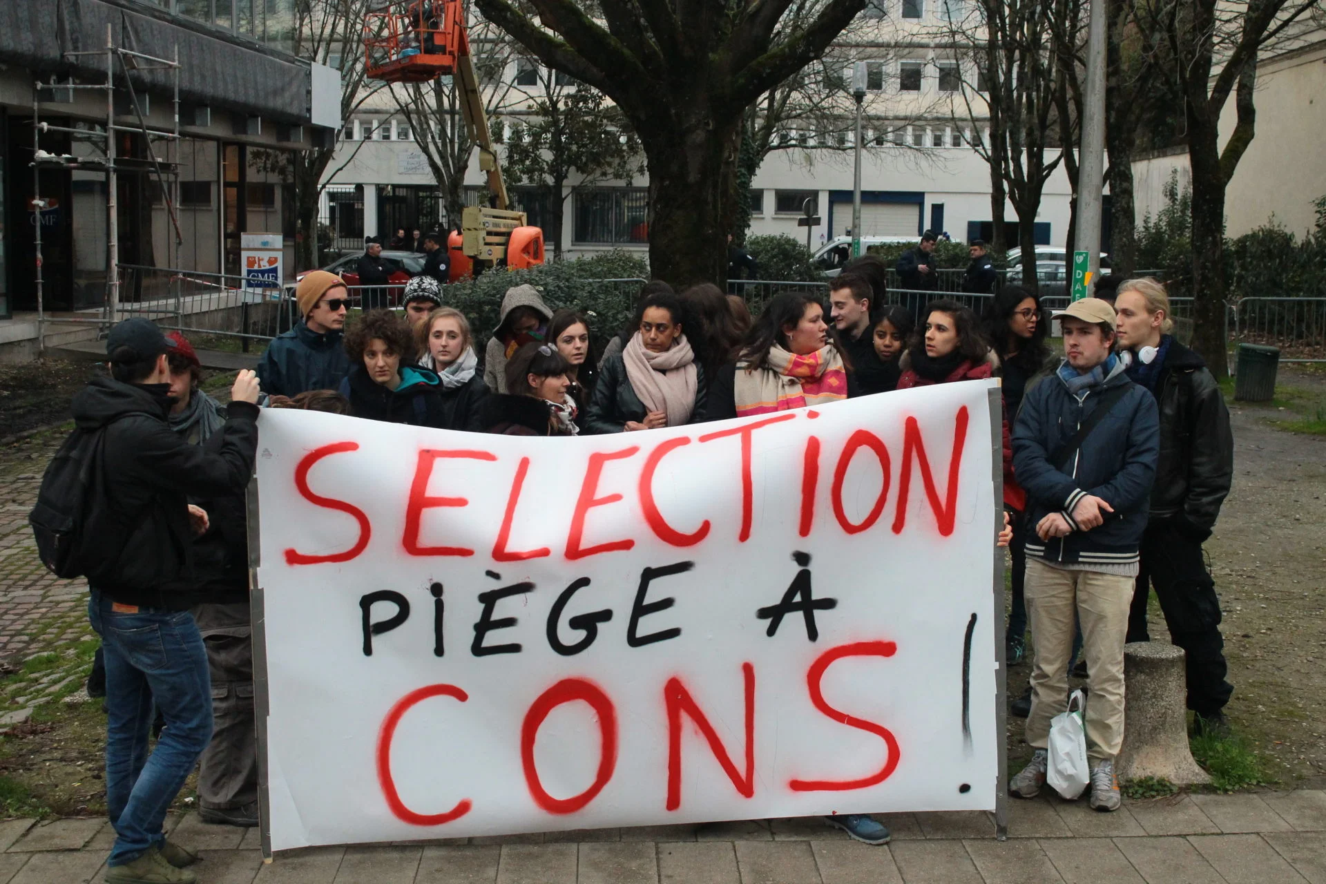 Sélection à l'université : lettre ouverte d'un oncle universitaire à son frère parent