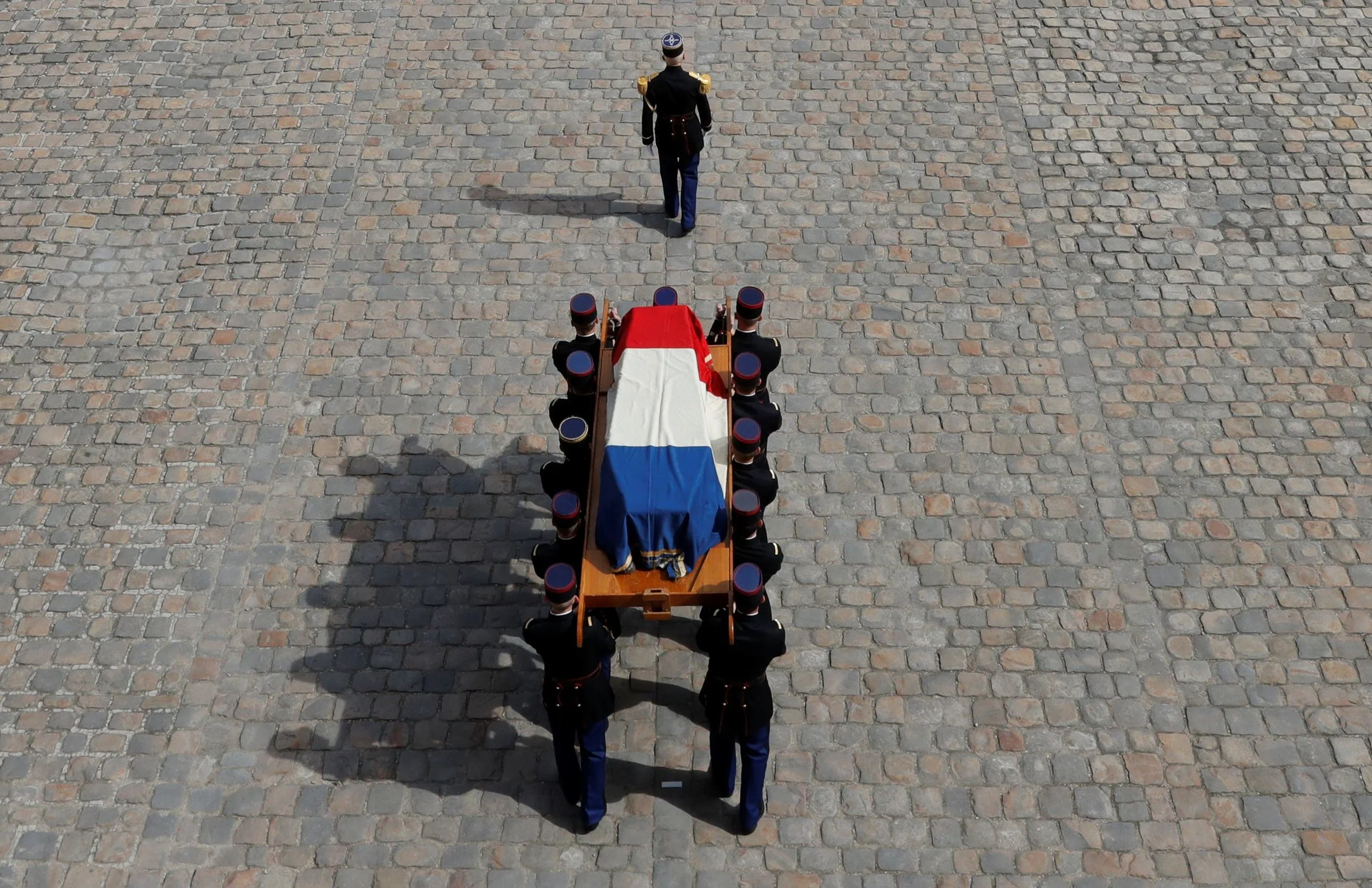 Mireille aux Invalides, par André Markowicz