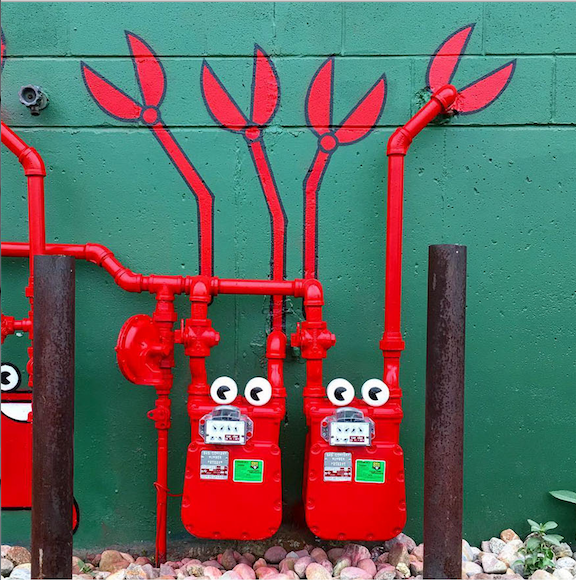 New York  revue par la patte du street art de Tom Bob