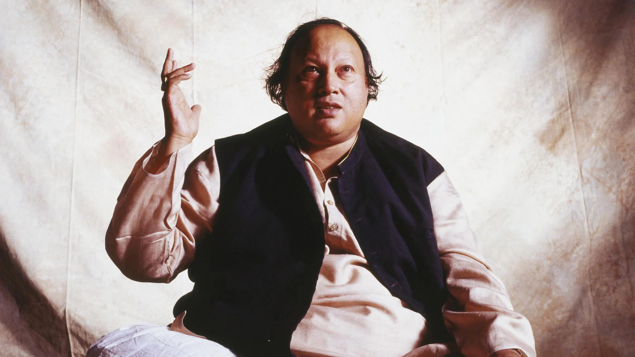 Ressortie capitale, l'enchanteur Musst Musst de Nusrat Fateh Ali Khan 