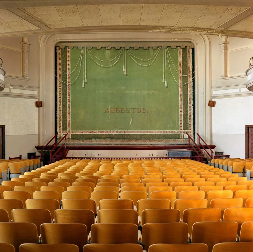 Frontières, théâtre jeune, lucide, aiguisé et actif