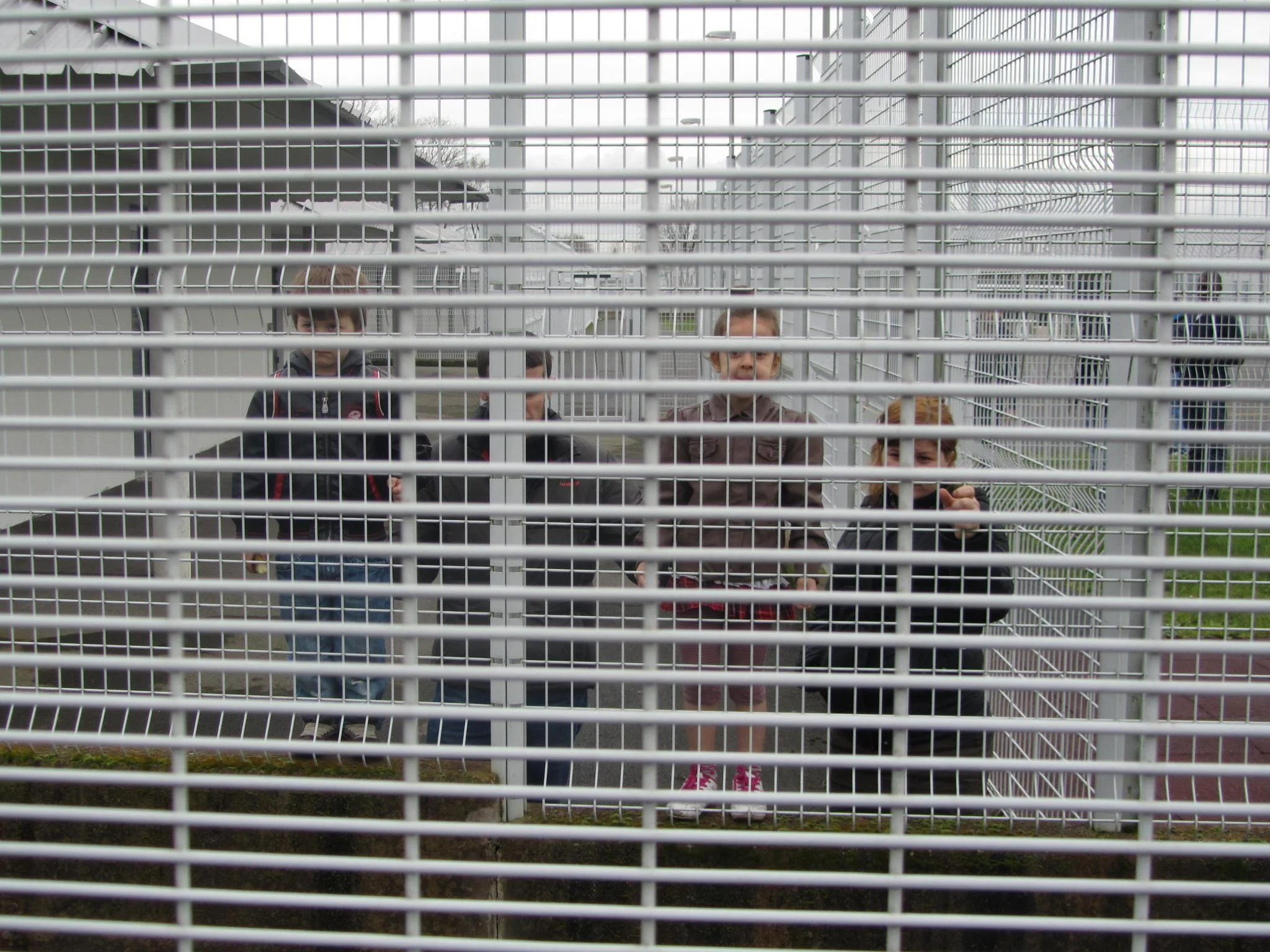 Deux enfants en centre de rétention à Rennes Saint-Jacques
