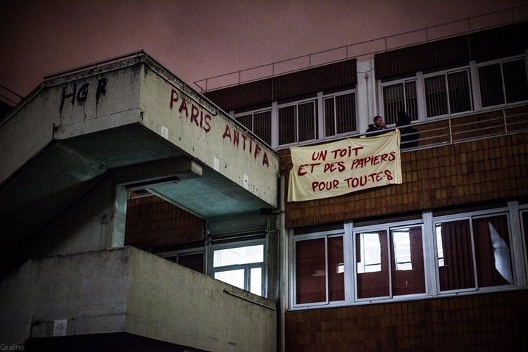 Des étudiants réquisitionnent un bâtiment de l'université Paris 8 pour y loger des migrants
