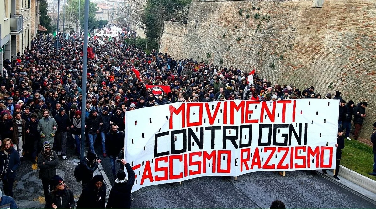  Le terrorisme fasciste et ses complices : Macerata et au-delà