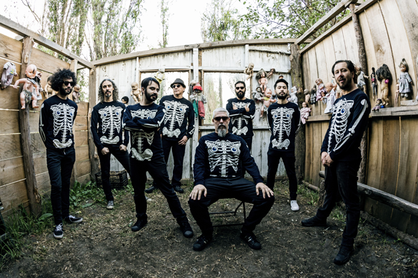  Mambo Cosmico, la cumbia bien barrée de Sonido Gallo Negro