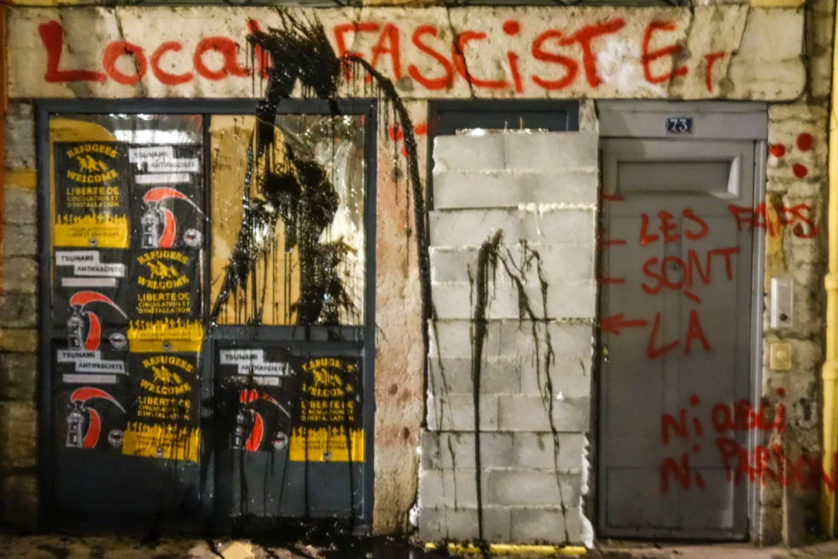 Enquête : la complaisance de Gérard Collomb envers les identitaires remonte à Lyon