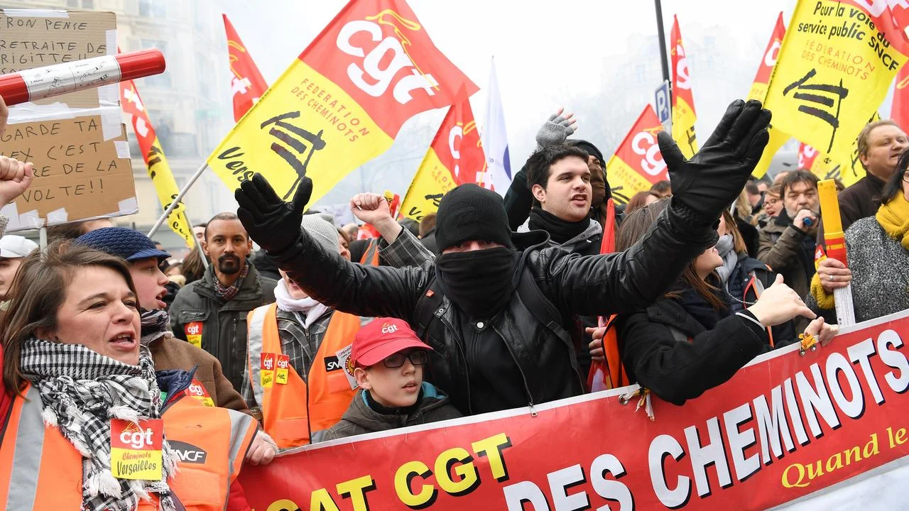 manifestations-paris-cheminots-greve-58e781-0@1x.jpeg