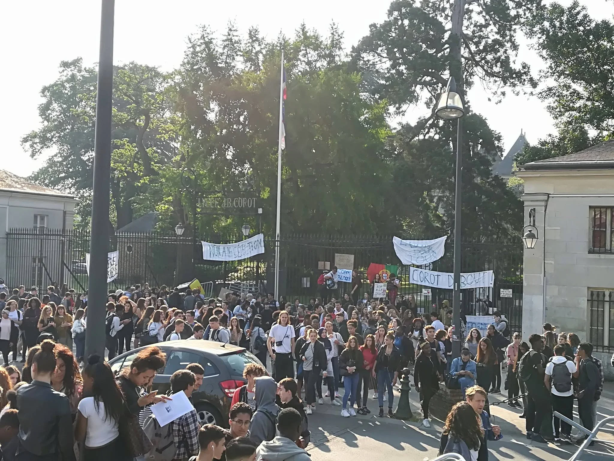 Parcoursup_Blocus Lycée Corot.jpg
