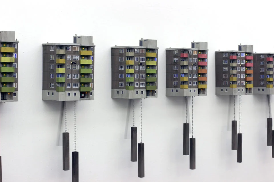 Pardon Monsieur, vous auriez l'heure ? 