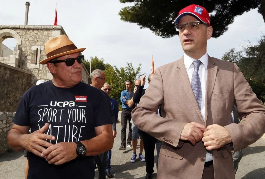 J.-M. Blanquer : obsession de la laïcité et vision réactionnaire de l’enseignement