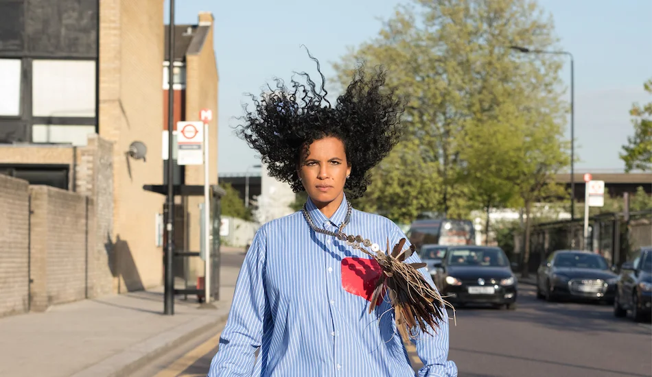 La politique en morceaux de Neneh Cherry 