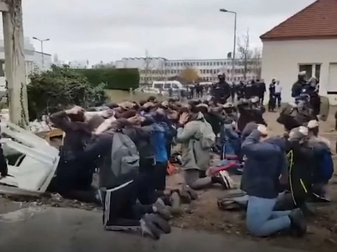 Comment c’était à Mantes-la-Jolie ? Un lycéen raconte