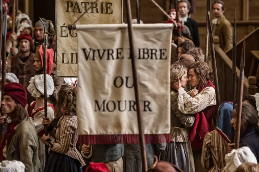 Un regard critique sur "Un peuple et son roi", le film de Pierre Schoeller qui parle de révolution, mais oublie d'être révolutionnaire