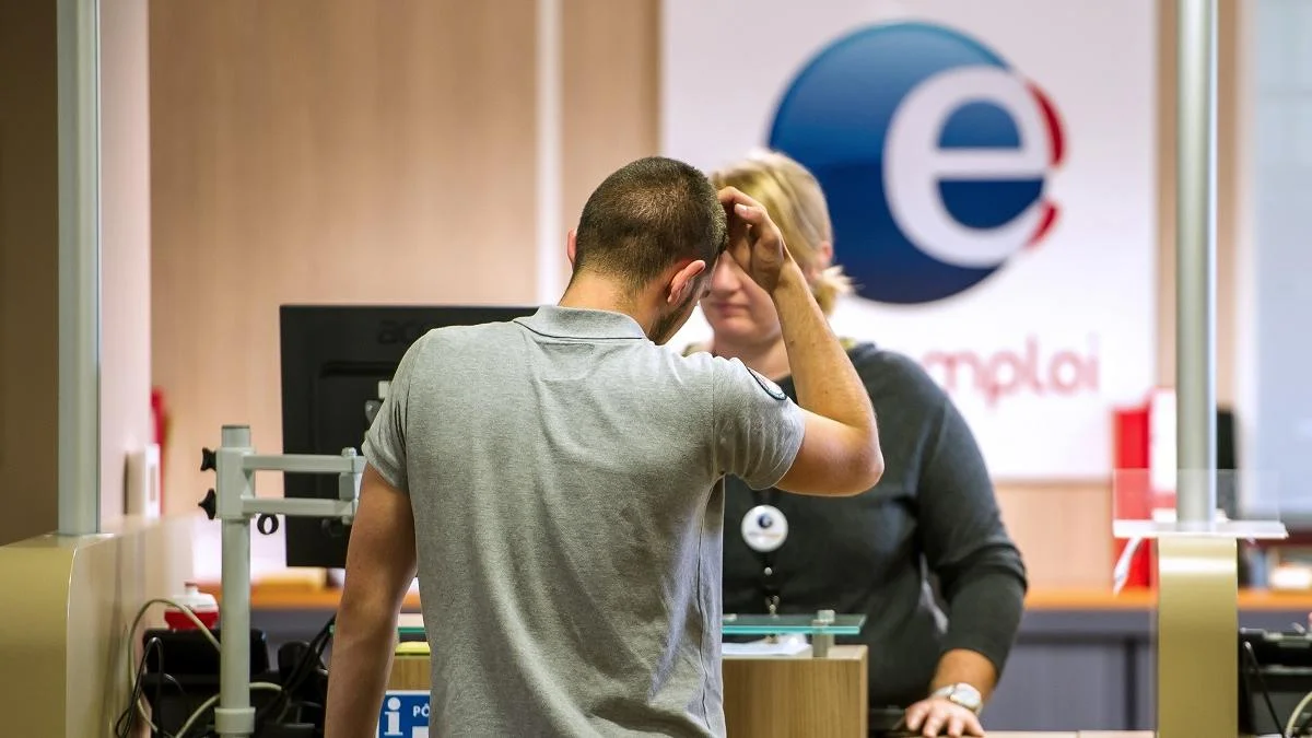 Le contrôle (et la radiation) des chômeurs au coeur de la nouvelle société macronienne