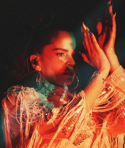 La catalane Rosalía cartonne avec son flamenco qui lorgne vers Rihanna