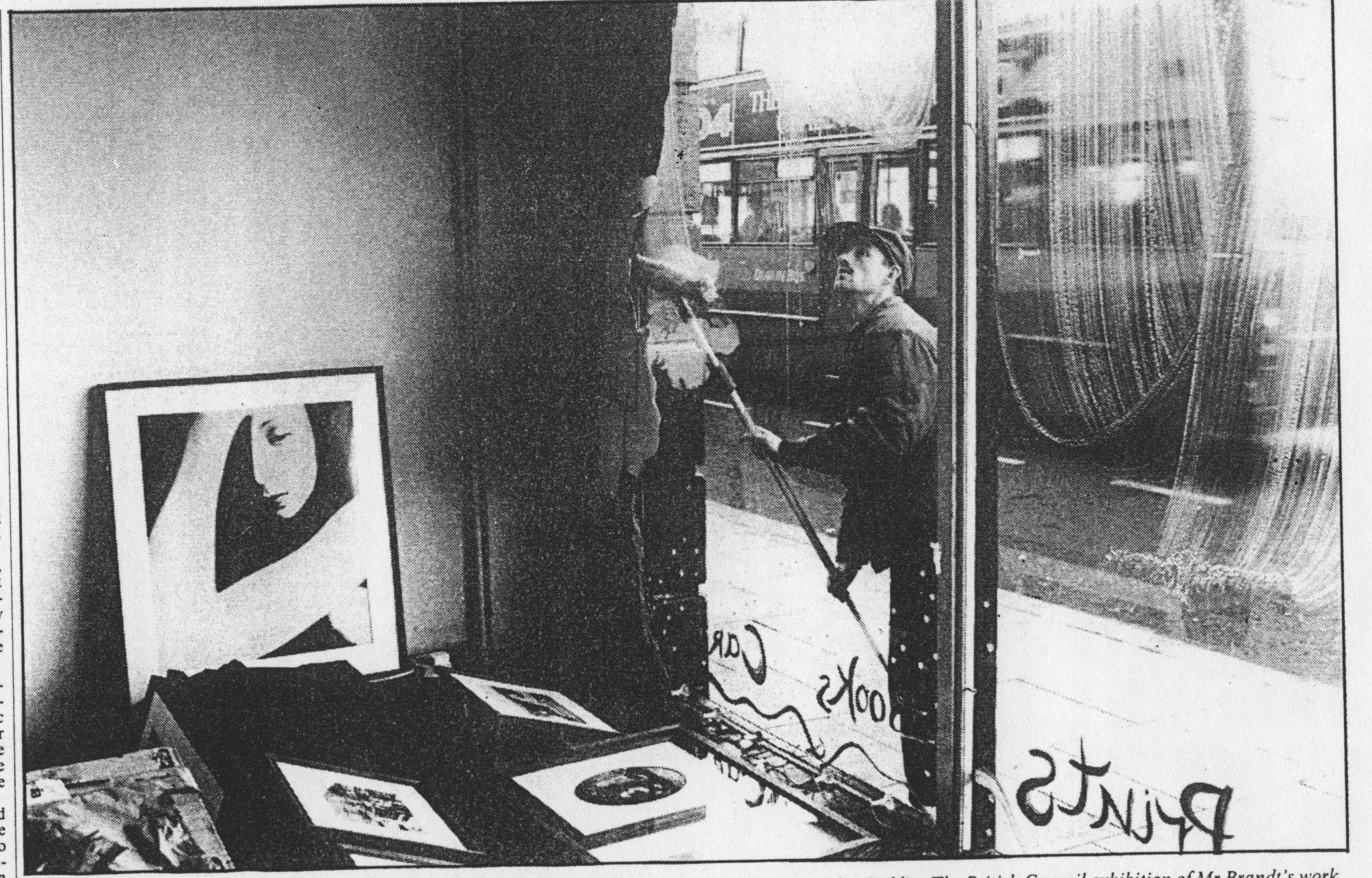 Histoire de voir par Derek Munn avec l'Ellipse du bois 