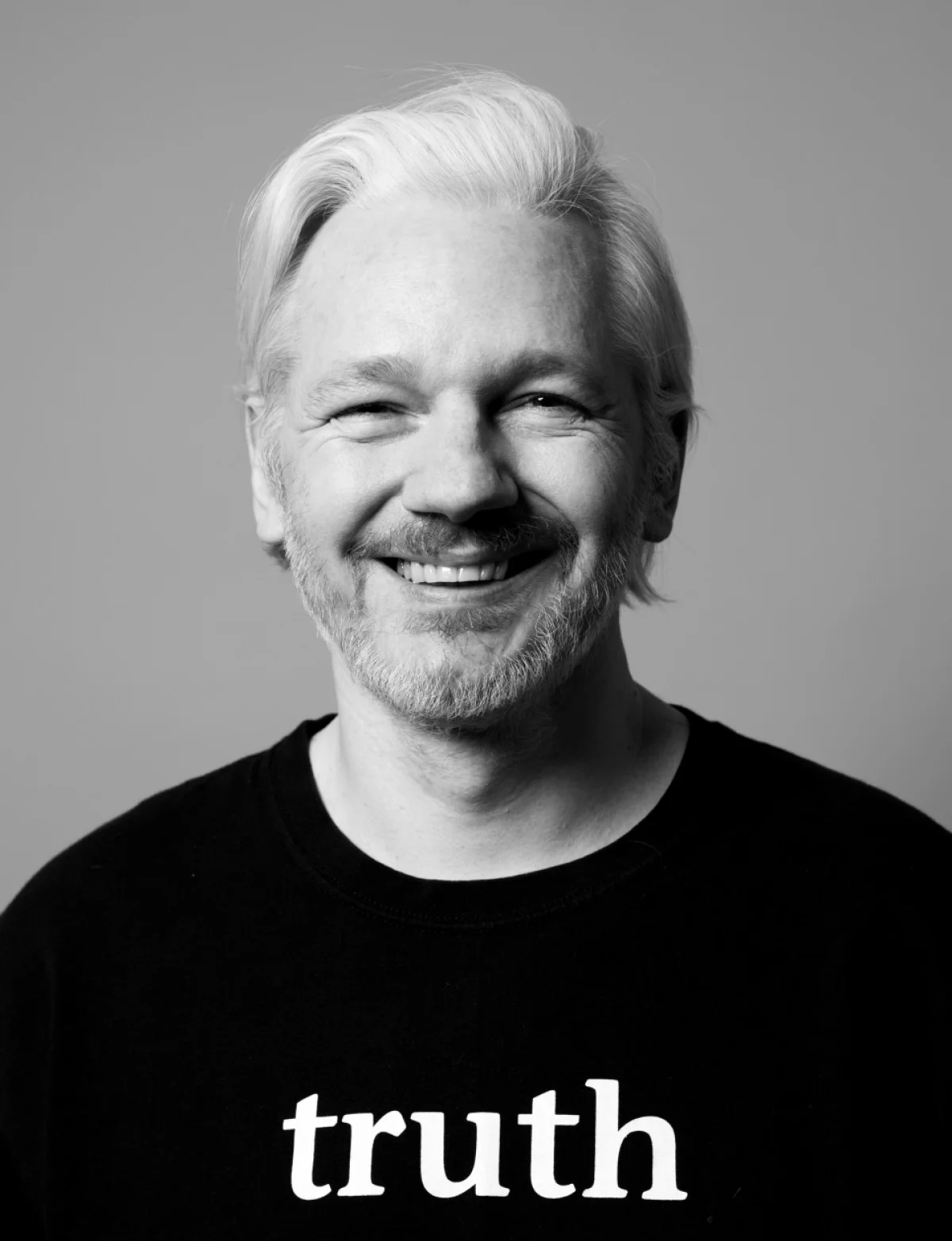 Nous en prévenions hier,  Julian Assange a bien été arrêté ce matin par la police britannique dans l’ambassade de l’équateur