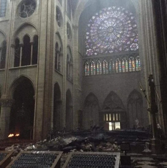 Notre-Dame, au matin du 16 avril.