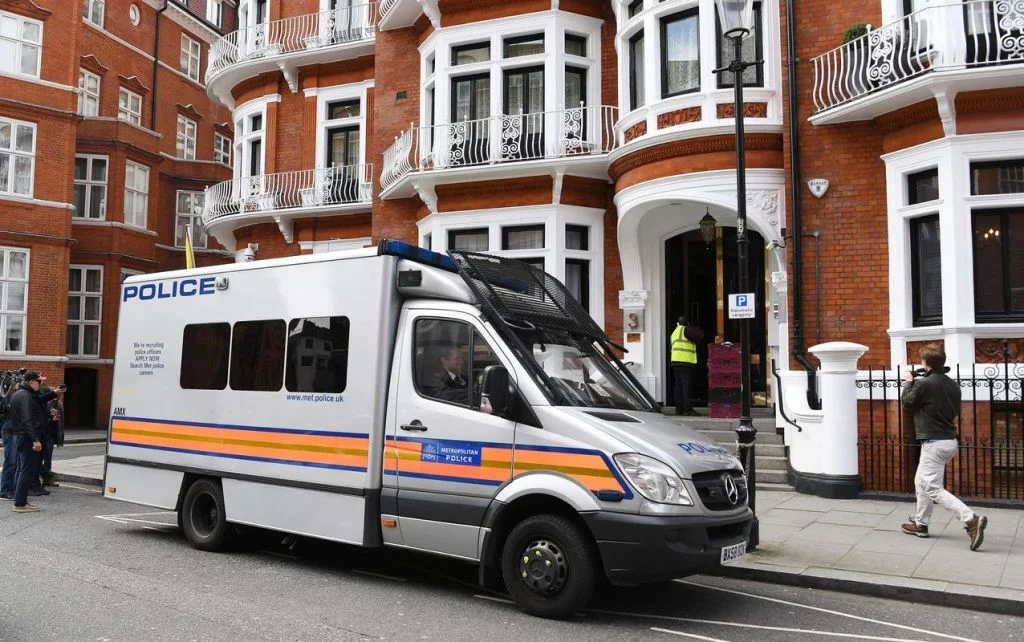 assange3.jpg