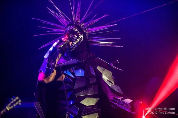 Futur coup double pour les drones de Sunn O)))