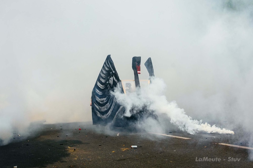 Premier mai : le feu et la douleur, par Tristan Petident