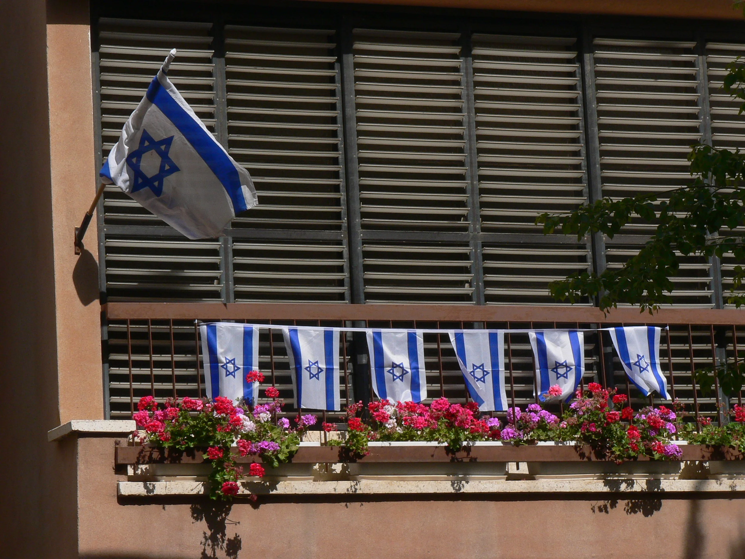 Paradis pour les uns, enfer pour les autres : Israël n’est ni l’un ni l’autre