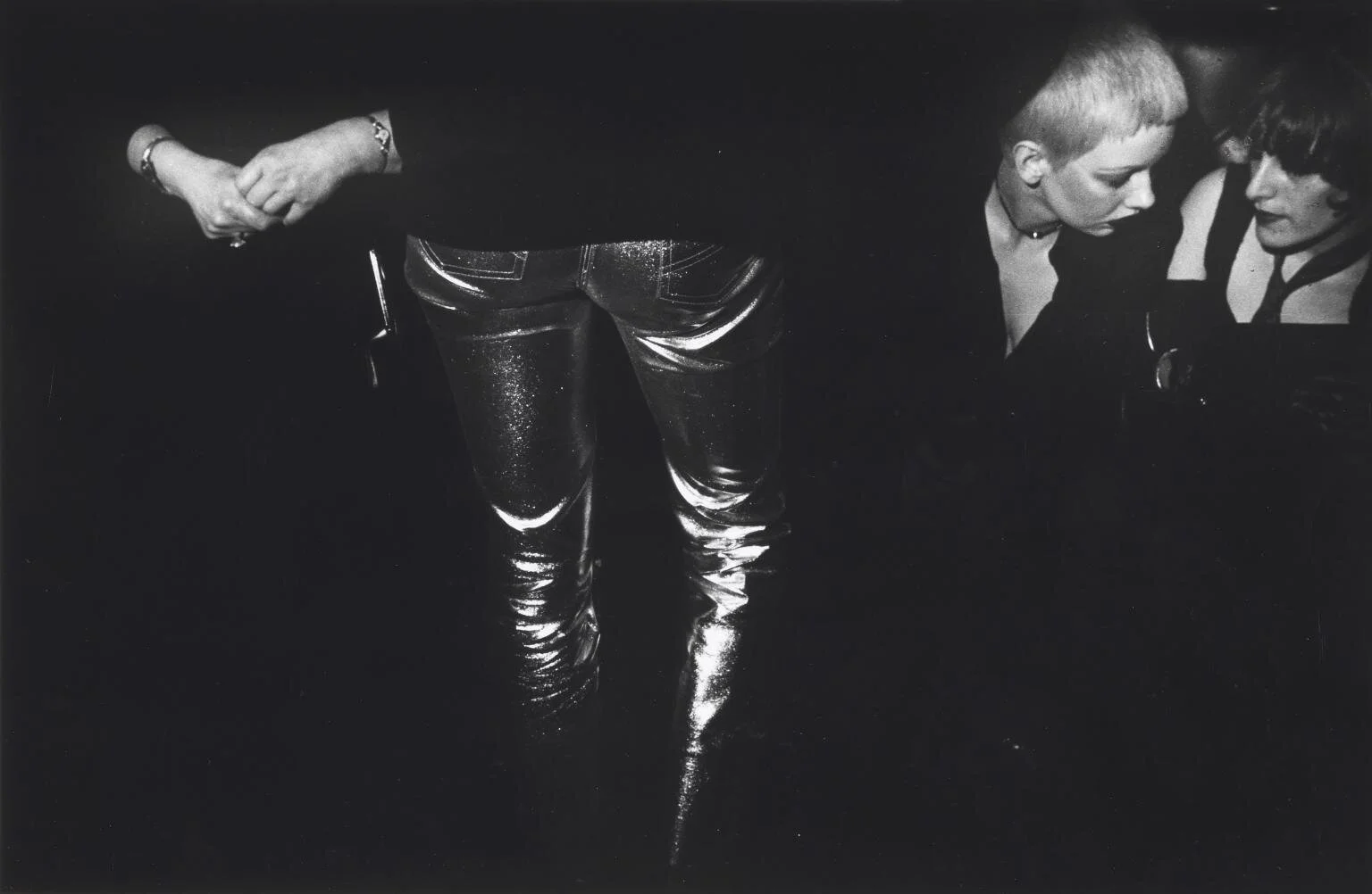 © Karen Knorr and Olivier Richon Roxy from The Punk Series, 1976. Un travail à découvrir sur le site de la Tate Gallery.