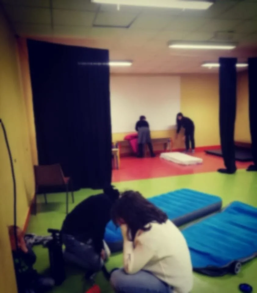 L'école Lorca à Vaulx en Velin a été occupée lundi 8 décembre pour mettre 3 femmes seules à l'abri et leurs 7 enfants.