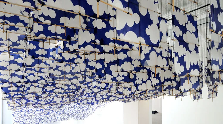 Jacob Hashimoto danse sur le motif