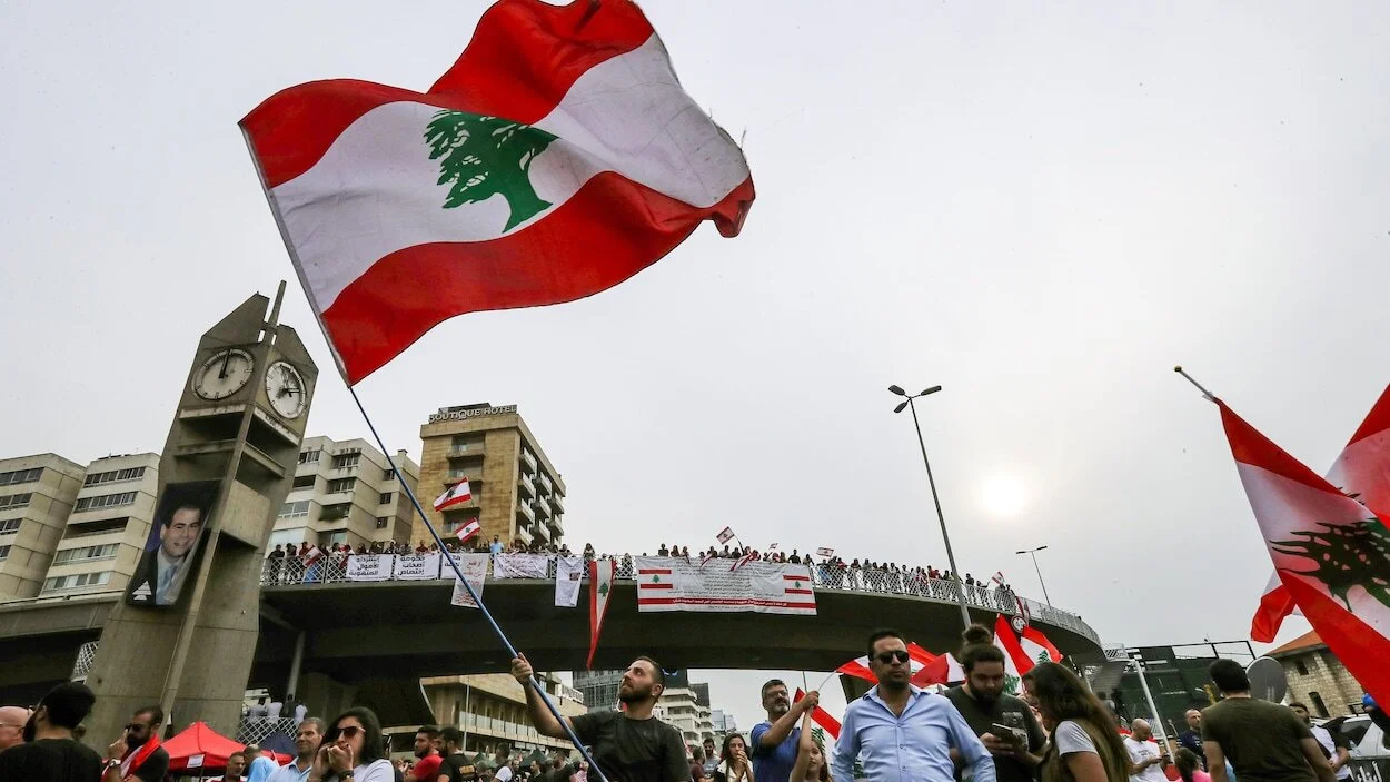 liban-manifestations-pont-beyrouth.jpg